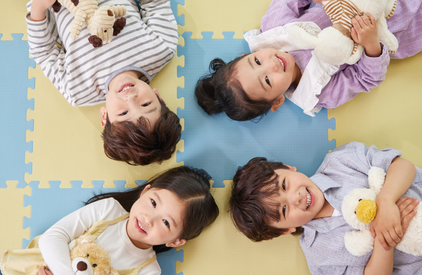 AI 디지털휴먼을 활용한 교육 모습